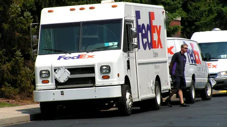 Atac armat în America! Multiple victime la sediul FedEx din orașul Indianapolis! (VIDEO)