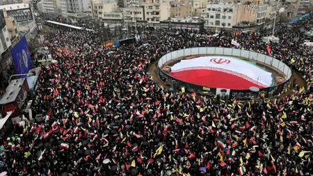 Explozii puternice la Teheran, în timpul unui marș tradițional. Mii de oamenii s-au adunat pe străzi și în piețe