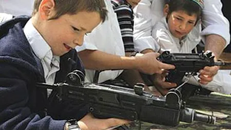 Țara în care oamenii sunt nevoiți să își cumpere arme pentru a se proteja