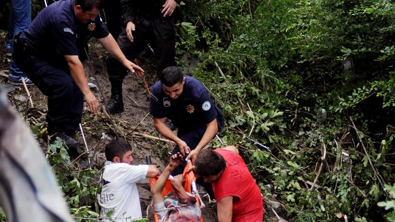 Neregulile descoperite în urma unui control la firma care deținea autocarul care s-a răsturnat în Muntenegru. 