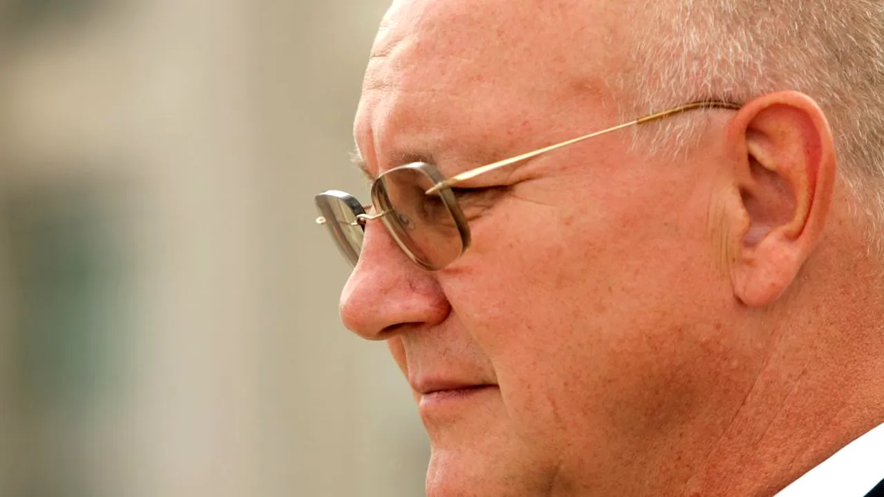 Fost europarlamentar: Nu e admisibil ca PSD să schimbe, în mai puțin de patru ani, trei premieri și 100 de miniștri 