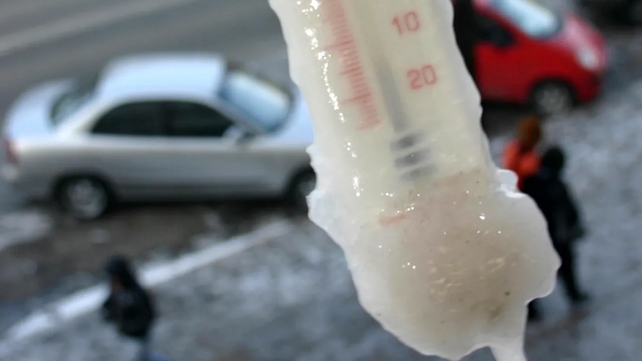 Ger la Întorsura Buzăului. A fost înregistrată cea mai scăzută temperatură a sezonului: minus 21,6 grade Celsius