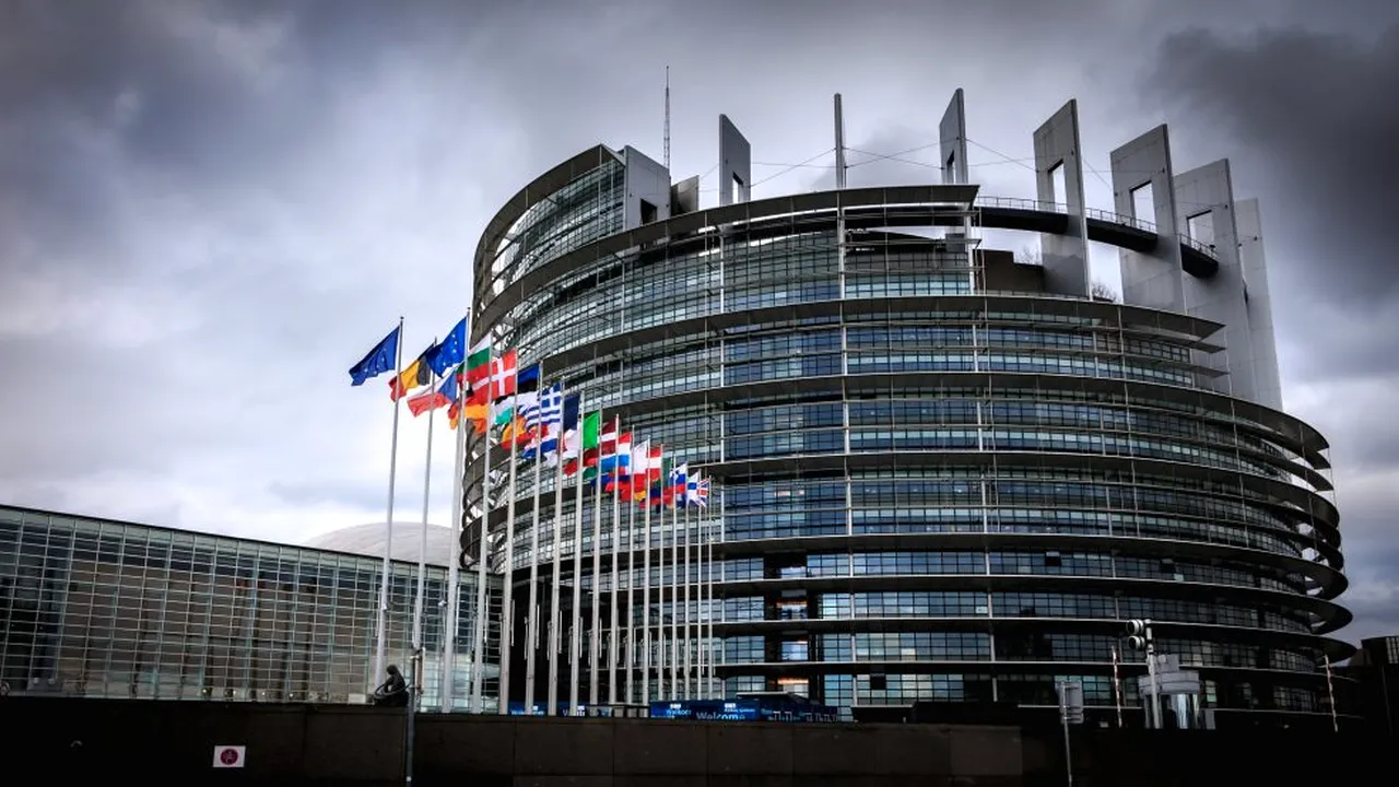 Parlamentul European solicită înăsprirea sancțiunilor la adresa Rusiei