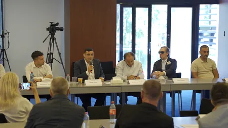 George Simion, la Forumul de la Neptun: „Nu putem să-i facem pe toți IT-iști. Vom avea nevoie și de mineri, și de ciobani, și de constructori”