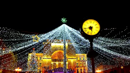 Feerie de culori în centrul Timișoarei. Târgul de Crăciun, deschis oficial de 1 Decembrie. VIDEO și FOTO