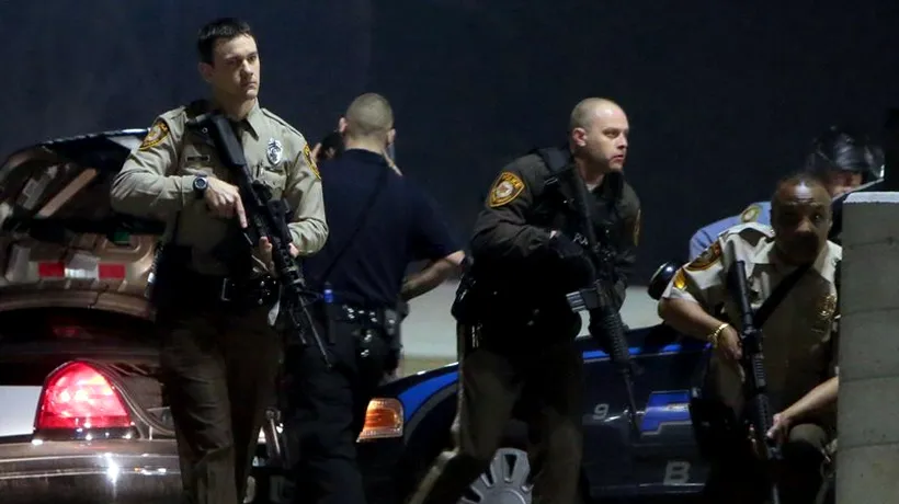 Cei doi polițiști împușcați la Ferguson au fost vizați în mod intenționat de focurile de armă