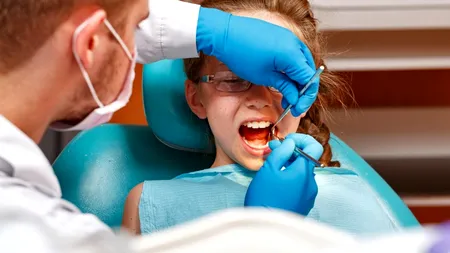 Importanța primului control stomatologic pentru copii și influența mușcăturii asupra sănătății dentare. La ce vârstă se face și de ce e important?