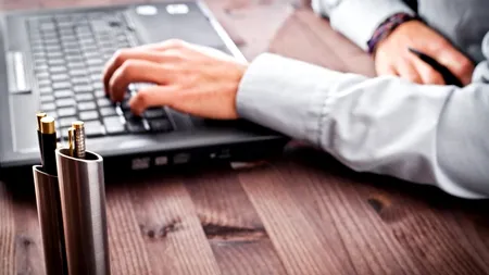 Parlamentarii britanici, accesări record ale site-urilor pornografice. Cum explică ei asta