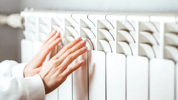 Aproape 11% dintre români nu și-au permis să-și încălzească suficient locuințele în 2024. Datele Eurostat arată că România stă mai bine decât Franța sau Spania la acest capitol