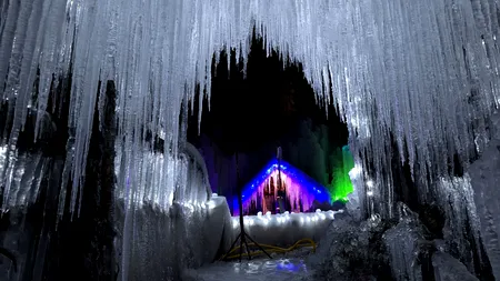 Regatul de gheață din Mojstrana. Cum o simplă idee a transformat un sat într-o adevărată scenă desprinsă din poveștile lui Hans Christian Andersen