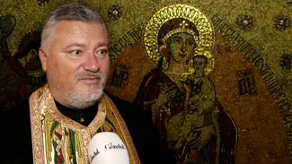 Crăciunul, sărbătoarea familiei, descifrată de părintele Gabriel Cazacu: „Fiecare dintre noi simțim că, în această perioadă, trebuie să facem bine”