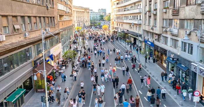 Calea Victoriei este pietonală, duminică, 28 iunie. Ce puteți face în această seară, în București