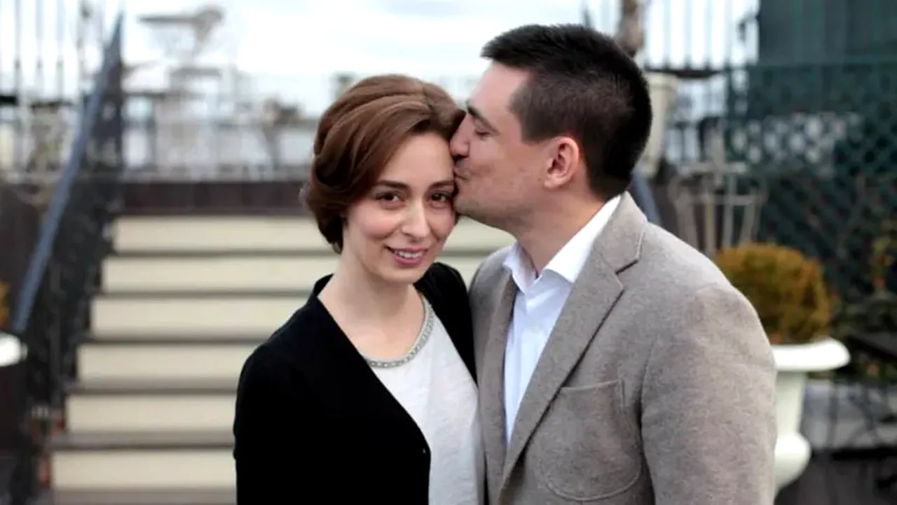 Lovitură pentru George Buhnici, după scandalul „femei cu vergeturi pe plajă”! Ce amendă riscă vloggerul