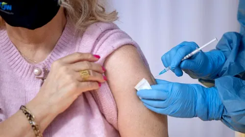 Studiu: O singură doză de vaccin anti-Covid reduce riscul de infecție la toate grupele de vârstă