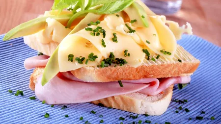 „MÂNCAREA săracului” în epoca comunistă care a devenit vedetă în restaurantele celebre: „Se vinde ca pâinea caldă”