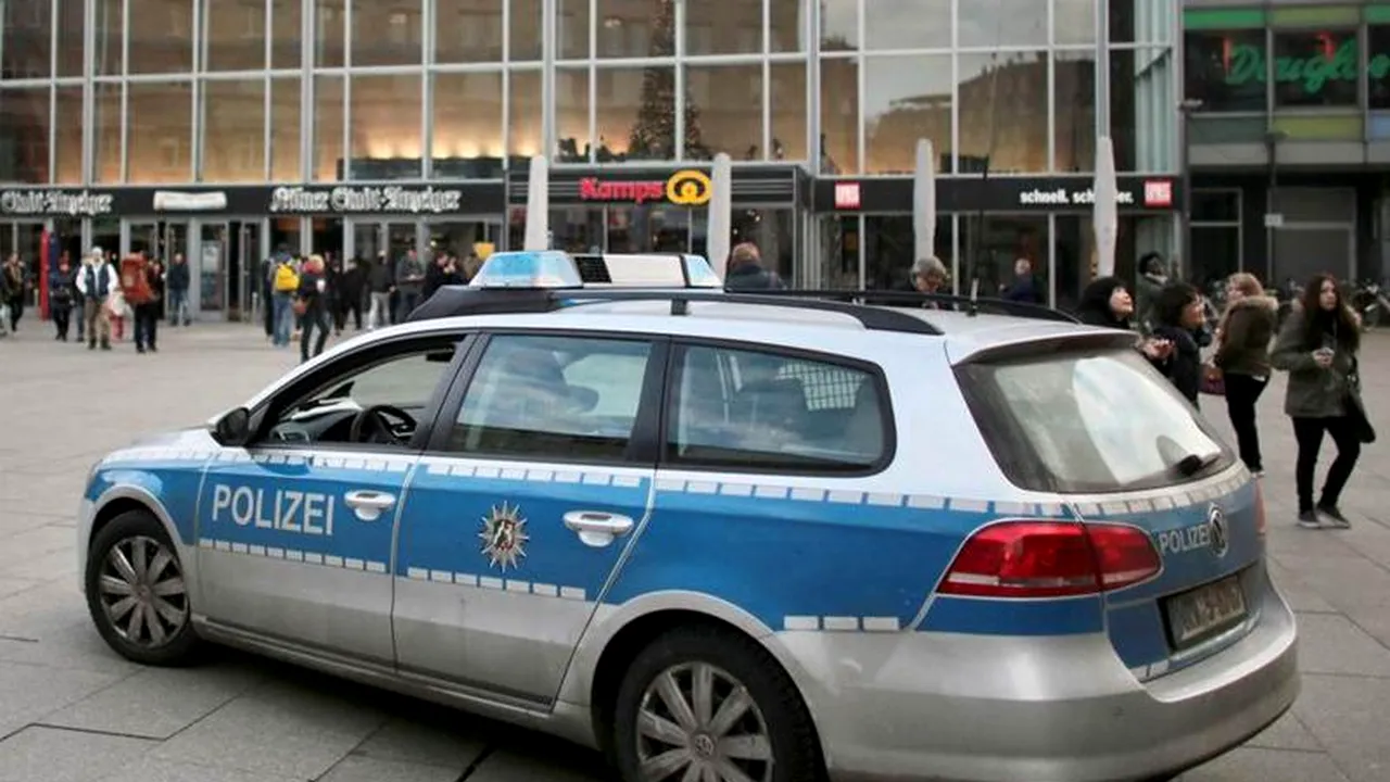 Șase pakistanezi și un sirian, atacați la Koln