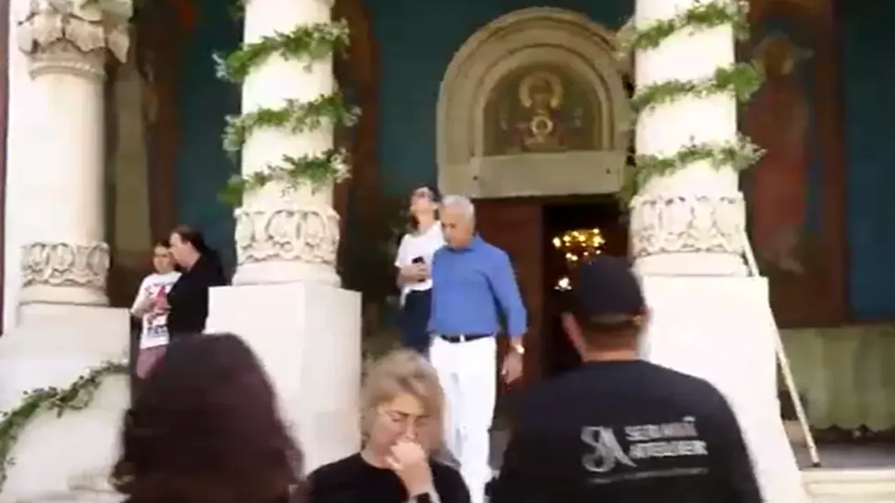 Călin Georgescu s-a rugat în deschidere la biserica în care Kira Hagi şi Thomas Ferfelis s-au cununat