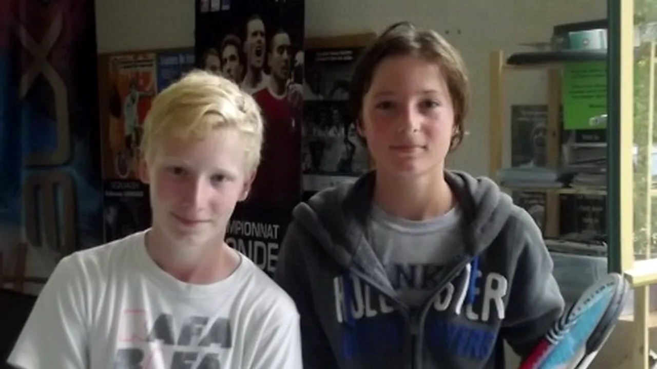 Record în tenis: Doi copii francezi au jucat un punct timp de o oră și 31 de minute