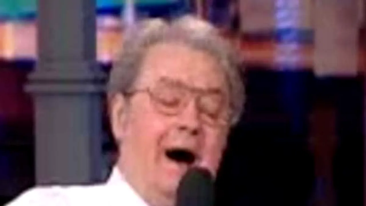 Corneliu Vadim Tudor, acces de furie în direct la TV: „Ce e asta?! Să vină bodyguarzii! Te-a trimis SRI-ul?!