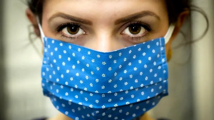 Un medic celebru din România spune ce se întâmplă cu adevărat atunci când purtăm mască de protecție