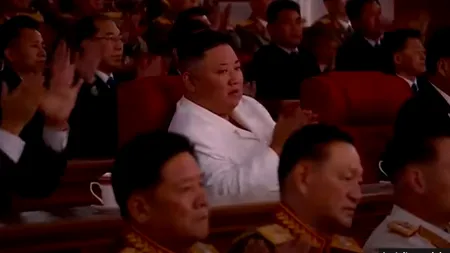 Dictatorul nord-coreean Kim Jong-Un a afișat o schimbare dramatică de look la un concert oficial. Cetățenii se declară „devastați” de cât de slab a ajuns (FOTO, VIDEO)