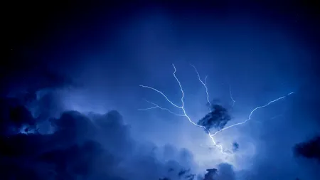 Cum va fi vremea la noapte, în toate regiunile țării. În ce zone se va așterne NINSOAREA