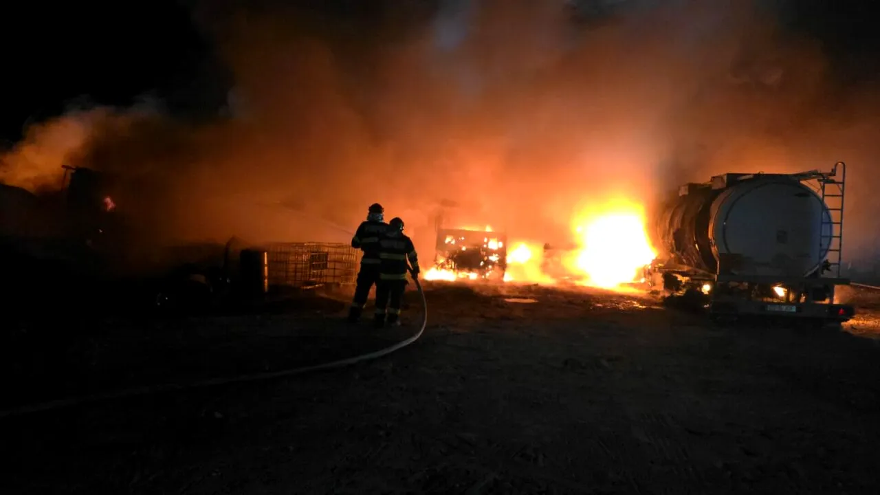 Pagube de MILIOANE de dolari, după ce un copil a incendiat un supermarket din Bratislava