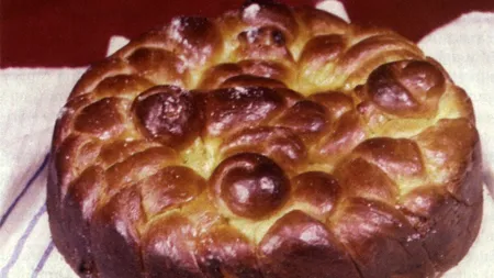 Paștele catolic 2024 | Preparate tradiționale: cum se face pasca cu brânză dulce