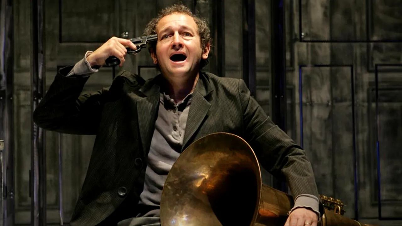 Scrisoarea lui Dan Puric către președinta CNA: „Se ridică poporul, dragă doamnă, și dumneavoastră vă ocupați de amenzi?