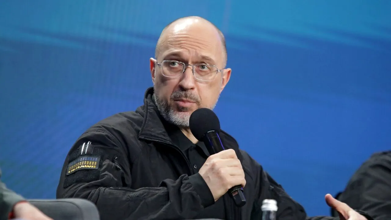 Ucraina și SUA au semnat un acord preliminar privind exploatarea resurselor. Actul devine NUL dacă americanii nu pot oferi garanții de securitate