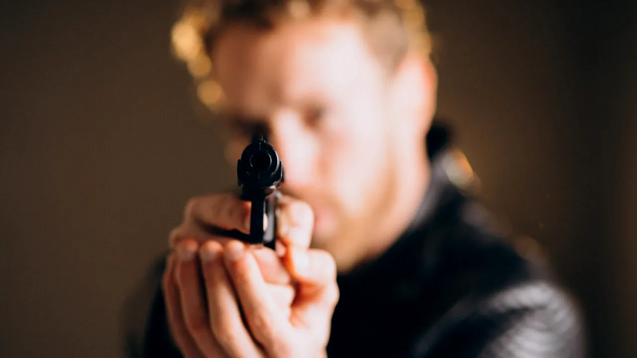 Caz tulburător în Bulgaria după un triplu asasinat într-un refugiu montan. Suspecții crimelor, găsiți împușcați mortal într-o rulotă