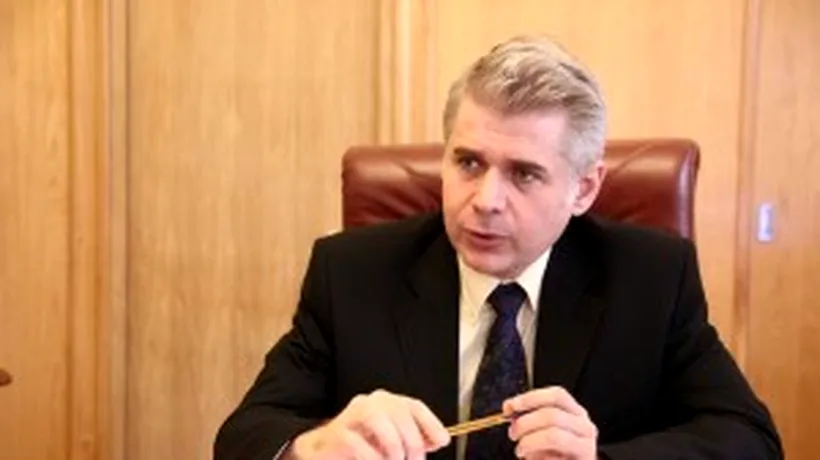 Prefectul Emanoil Bocăneanu, reținut pentru infracțiuni de corupție, a fost eliberat din funcție de Guvern