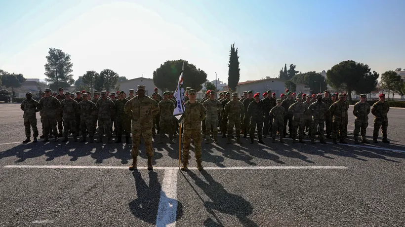 Militarii de la baza Mihail Kogălniceanu AVERTIZEAZĂ: ”Volume mai mari de vehicule şi echipamente militare care se deplasează pe drumurile civile”