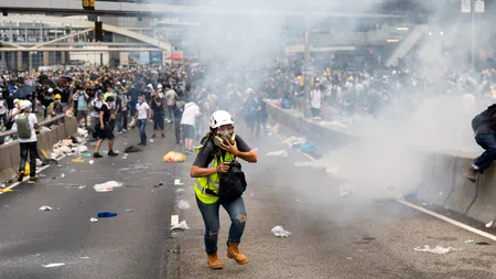 PROTESTE. Sute de oameni au fost arestați în Hong Kong în urma unor noi manifestații pro-democrație
