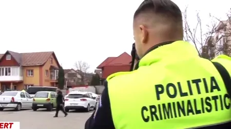 Doi soți pensionari au MURIT asfixiați, într-un apartament din Capitală. Bătrânii ar fi dat drumul la aragaz pentru a se încălzi