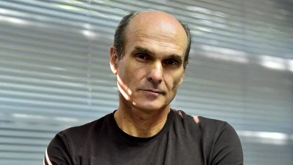 CTP vorbește de un „JAF cu legea în mână”, după măsurile de austeritate anunțate de Ilie Bolojan. Ce îi reproșează gazetarul premierului