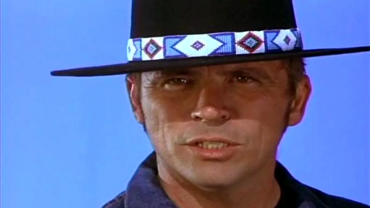 A murit actorul Tom Laughlin 