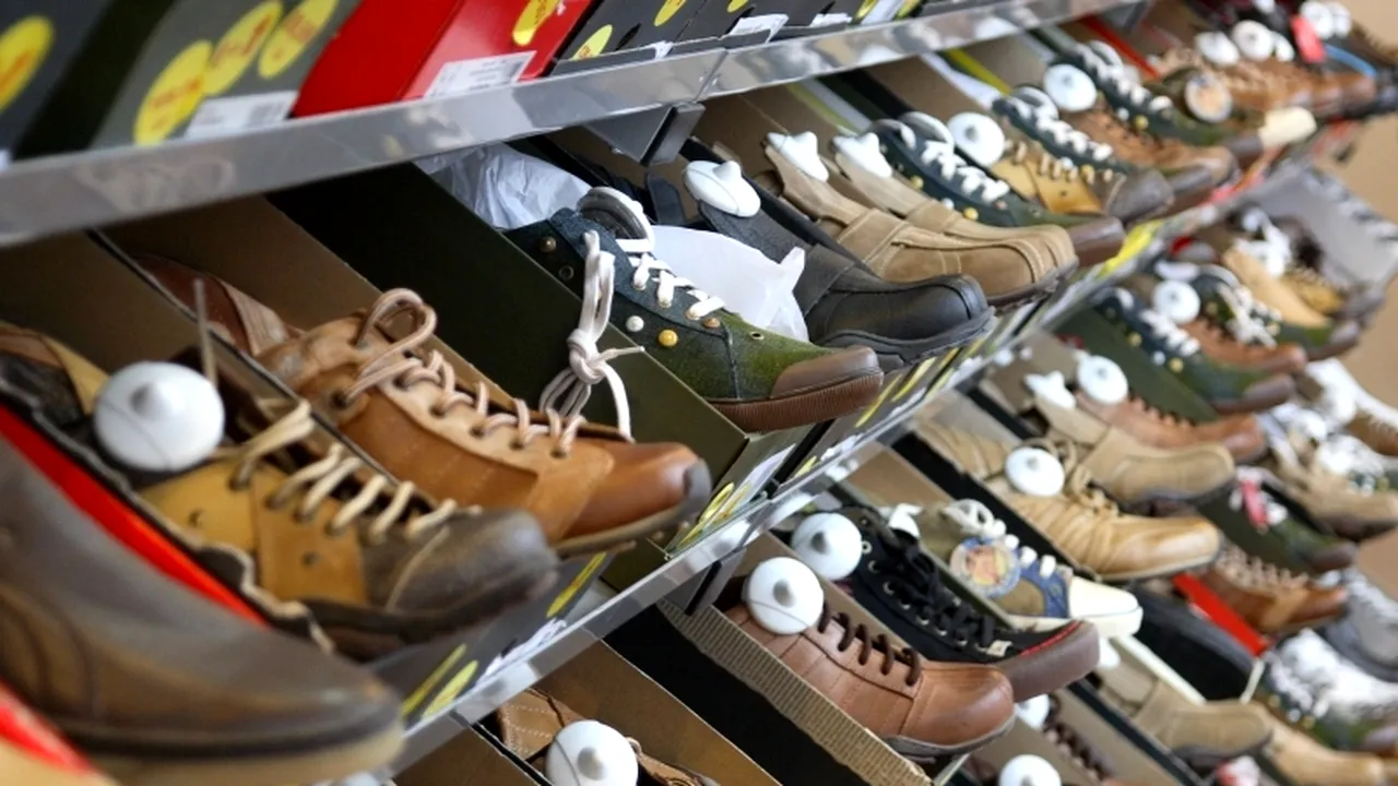 Câți bani câștigi dacă te angajezi o săptămână ca 