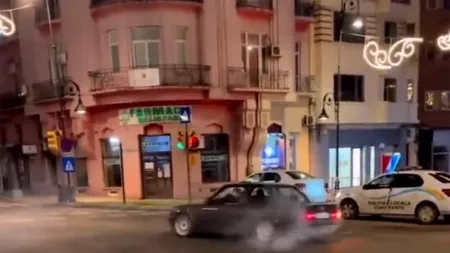 VIDEO. Haos în trafic. Un șofer din Constanța a făcut drifturi de față cu polițiștii locali
