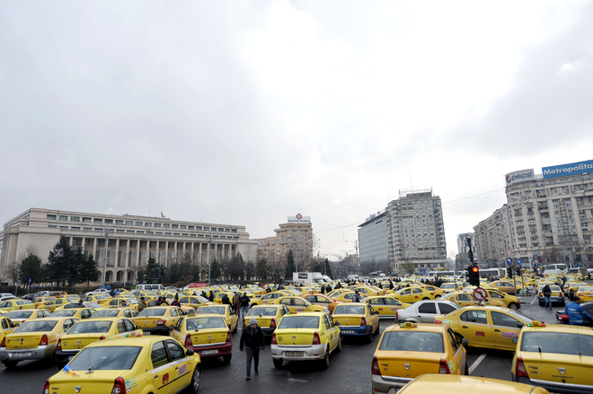 PROTESTUL taximetriștilor din București vine cu RESTRICȚII de circulație