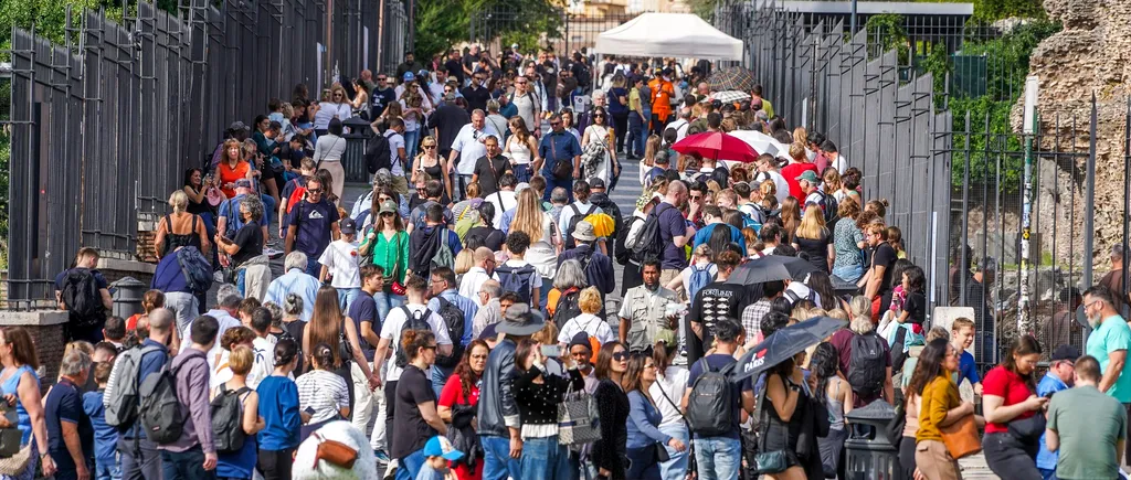 Sătui de turiști și de creșterea chiriilor, localnicii din Roma se răzbună pe locuințele date la închiriat pe termen scurt