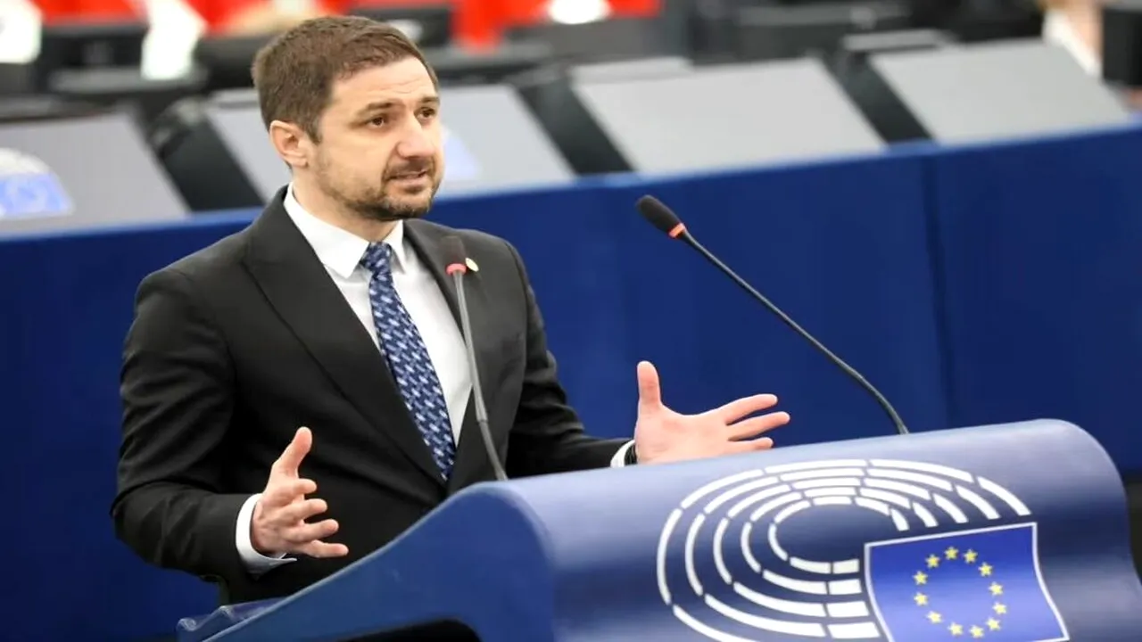 Adrian Axinia (europarlamentar AUR/ECR): „PNL și USR au dus cazul Fritz la Bruxelles și au pus în pericol 770 milioane euro care aparțin României”