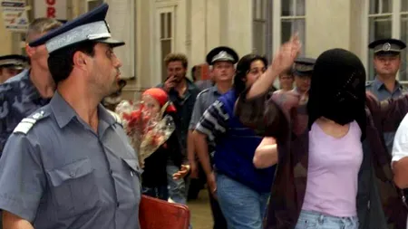 Judecătoare din Craiova, ridicată de DNA din Gara de Nord, pentru ȘANTAJ ȘI CORUPȚIE SEXUALĂ