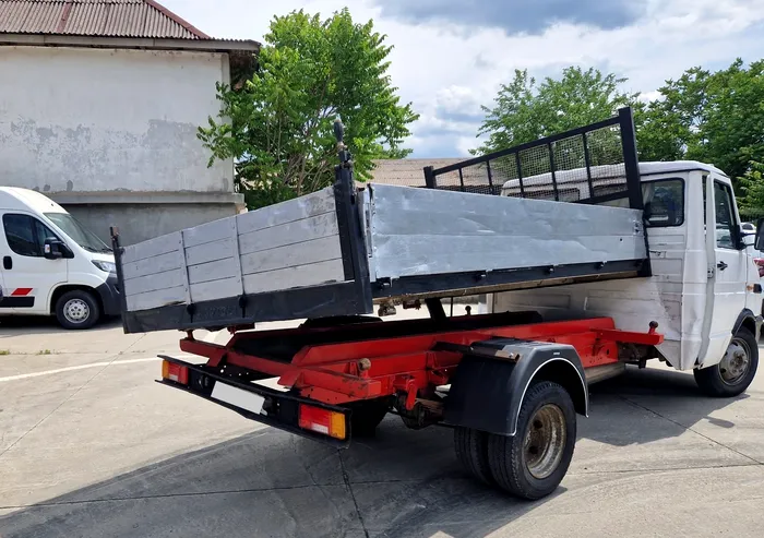 Întâmplare neobișnuită la RAR. Ce a făcut un șofer când autoutilitara sa a picat inspecția. FOTO