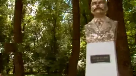 Copaci tăiați din parcul Conacului Petre P. Carp, fondatorul Junimii. Poliția a deschis dosar penal