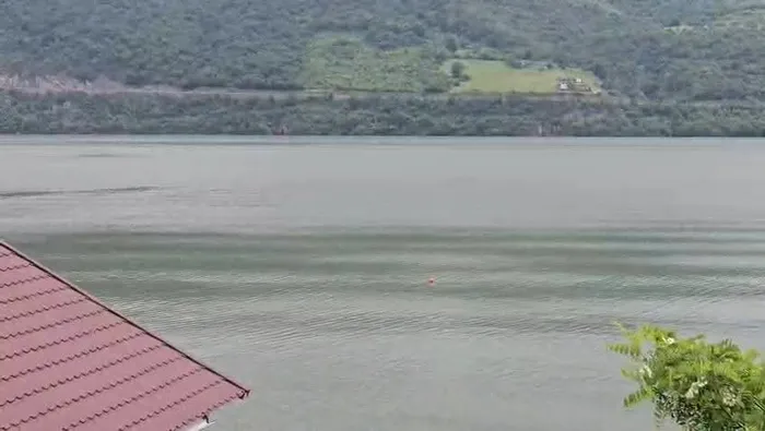 Tragedie la o pensiune din Dubova. Un elev, care sărbătorea terminarea liceului, a murit înecat. Ce a făcut cu doar câteva momente înainte