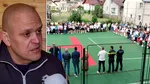 Scandal într-o școală din Bușteni. Copilul unui consilier S.O.S., agresat fizic de diriginte. Profesorul recunoaște: „Elevul m-a provocat, a fost reacție instinctivă”