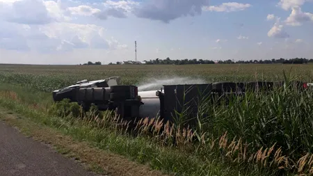 Traficul pe Autostrada Soarelui, deviat din cauza cisternei cu KEROSEN răsturnate