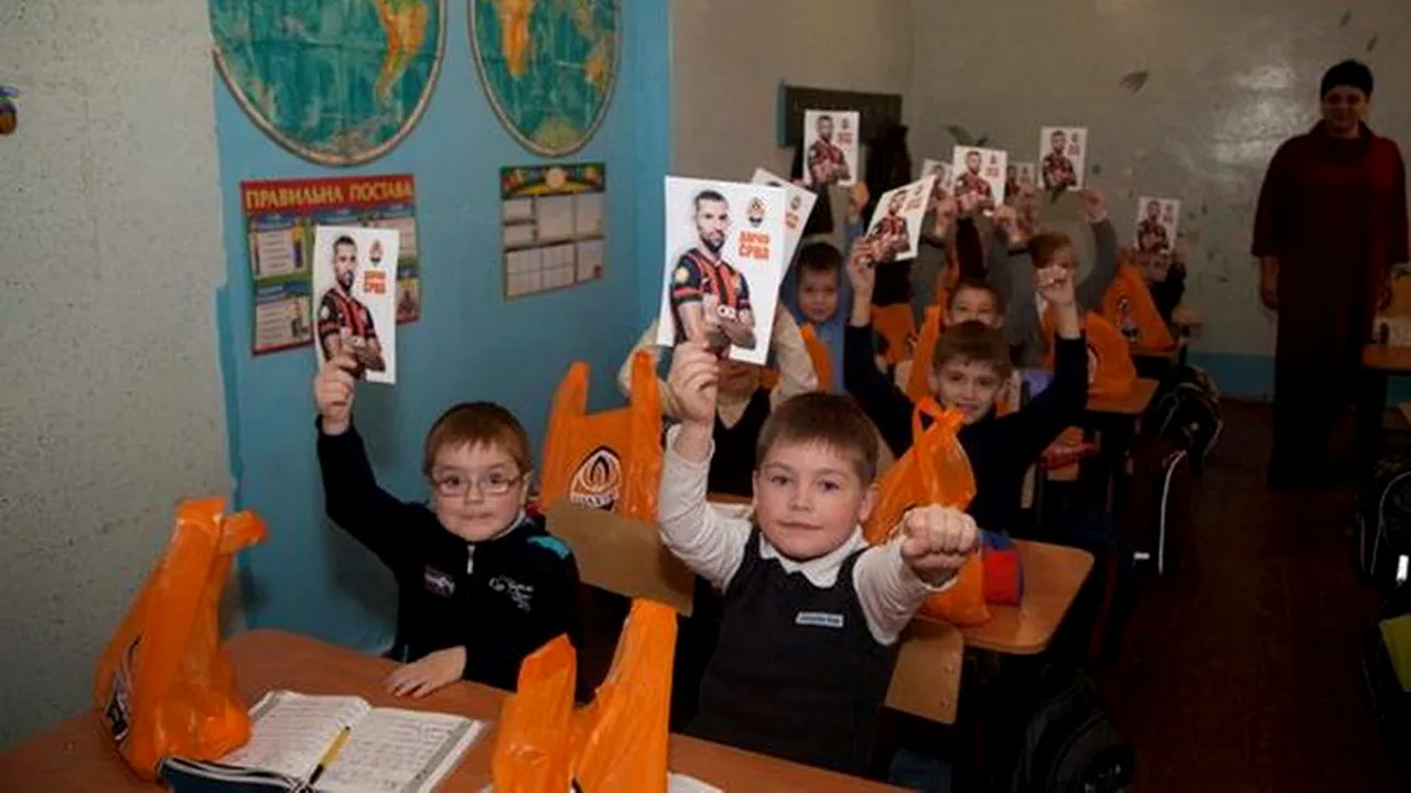 Croatul Darijo Srna a donat 20 de tone de mandarine elevilor din Donețk