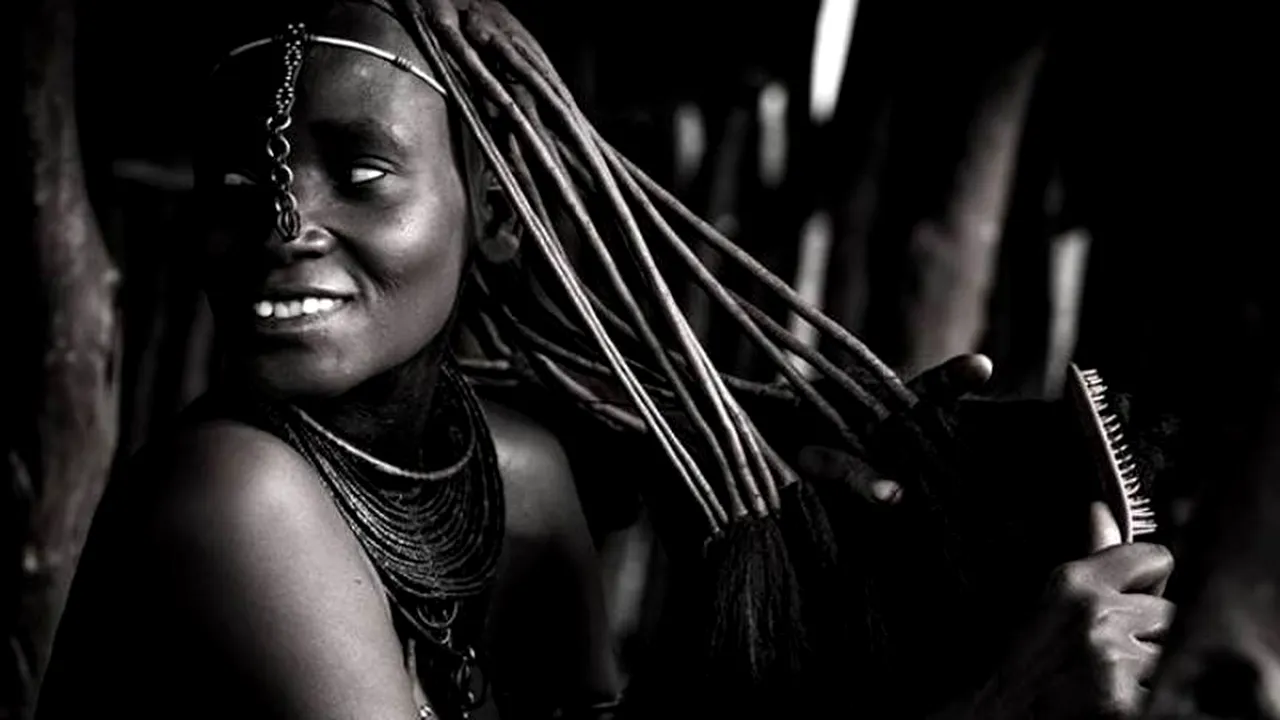 Tribul care a uimit lumea cu COAFURI SPECTACULOASE. Imaginile devenite viral. GALERIE FOTO